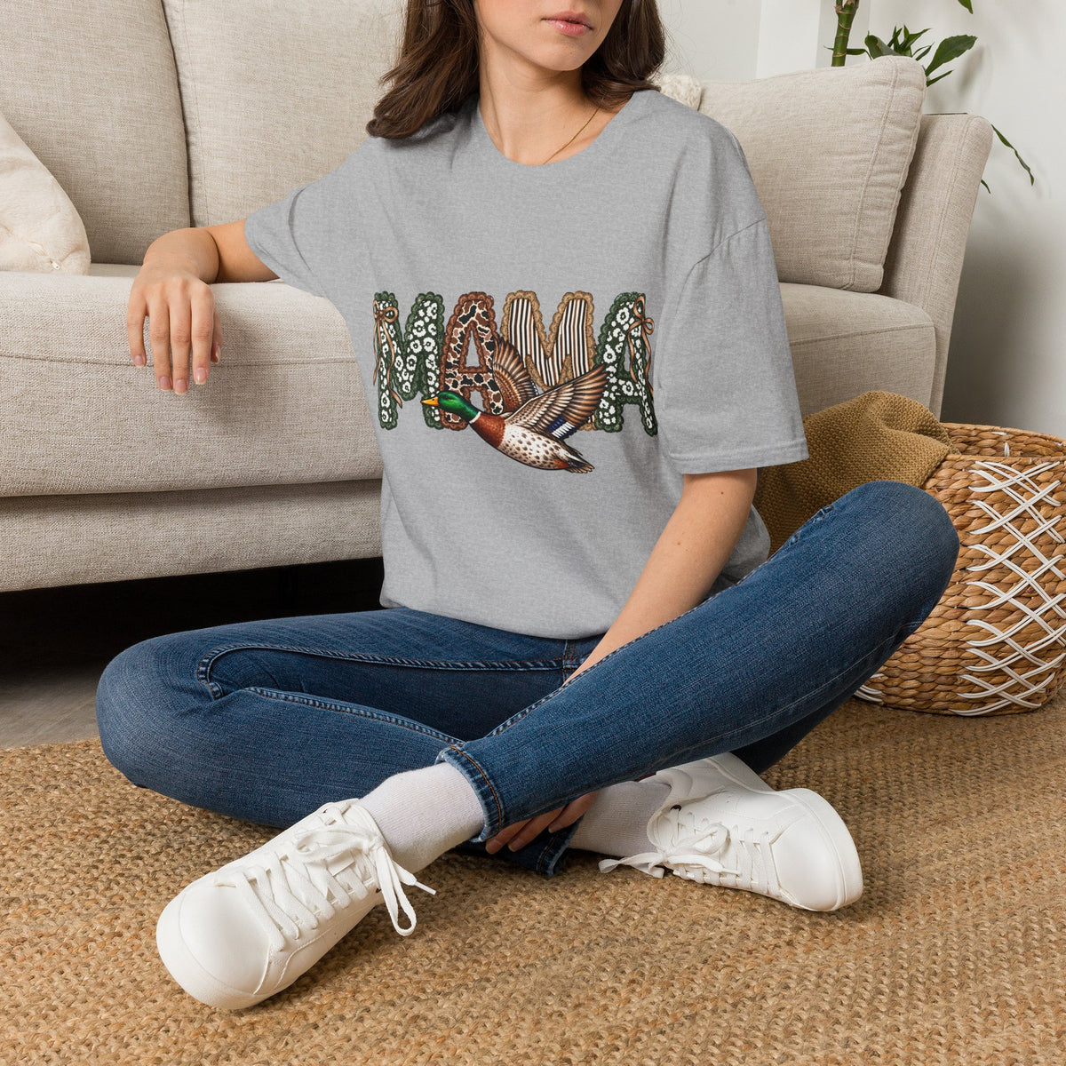 Mama Duck T-Shirt Vintage Floral 'MAMA' Design for Moms