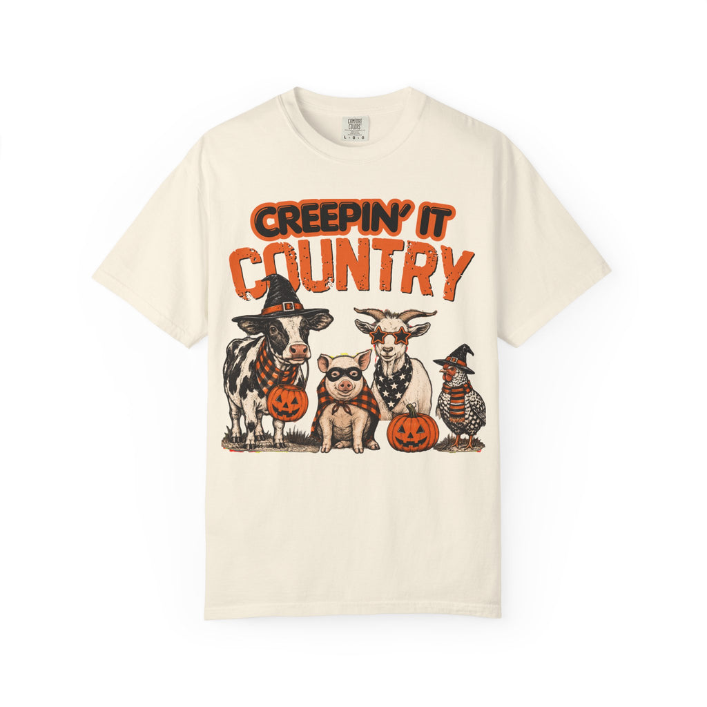 Creepin' It Country cows pigs chickens Halloween T-Shirt